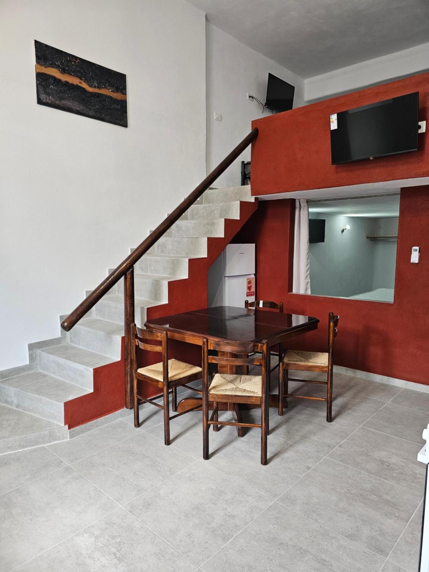 Porto Castello 3*