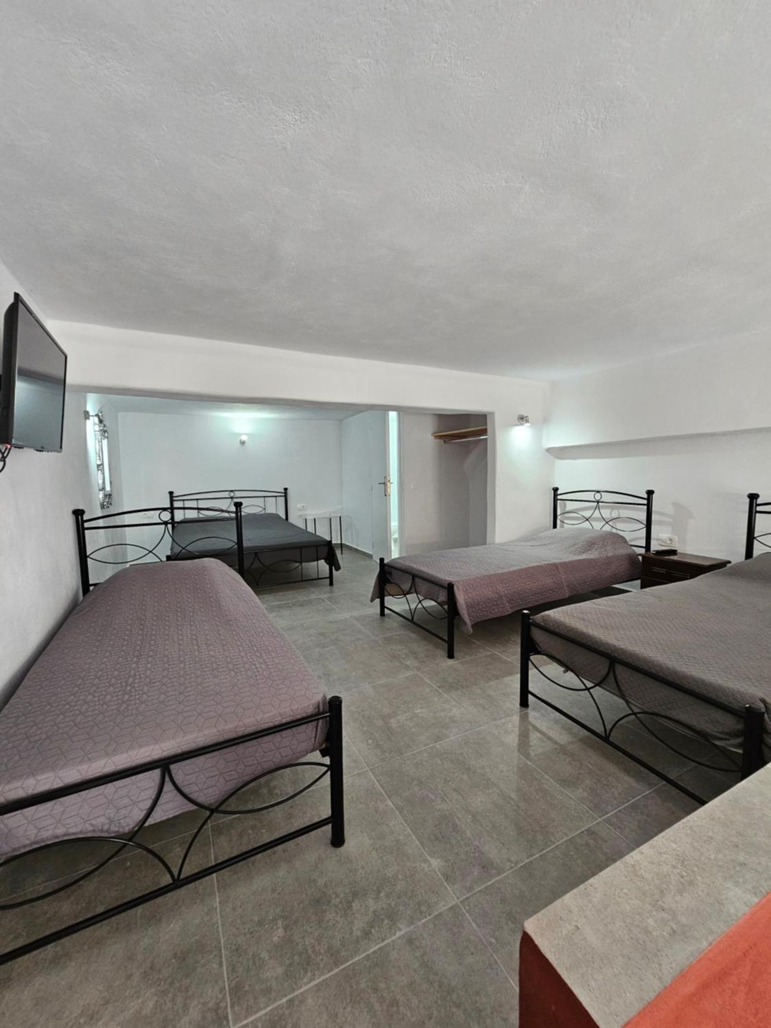 Porto Castello Тира