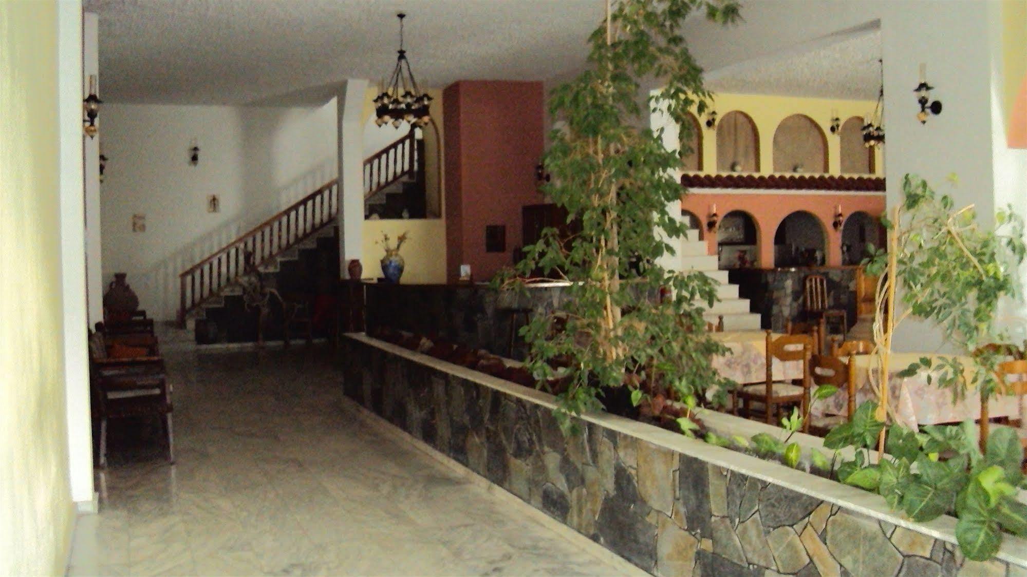 Hotel Porto Castello 3*