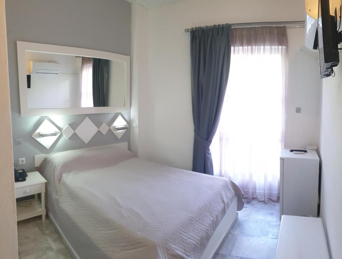 Porto Castello 3*